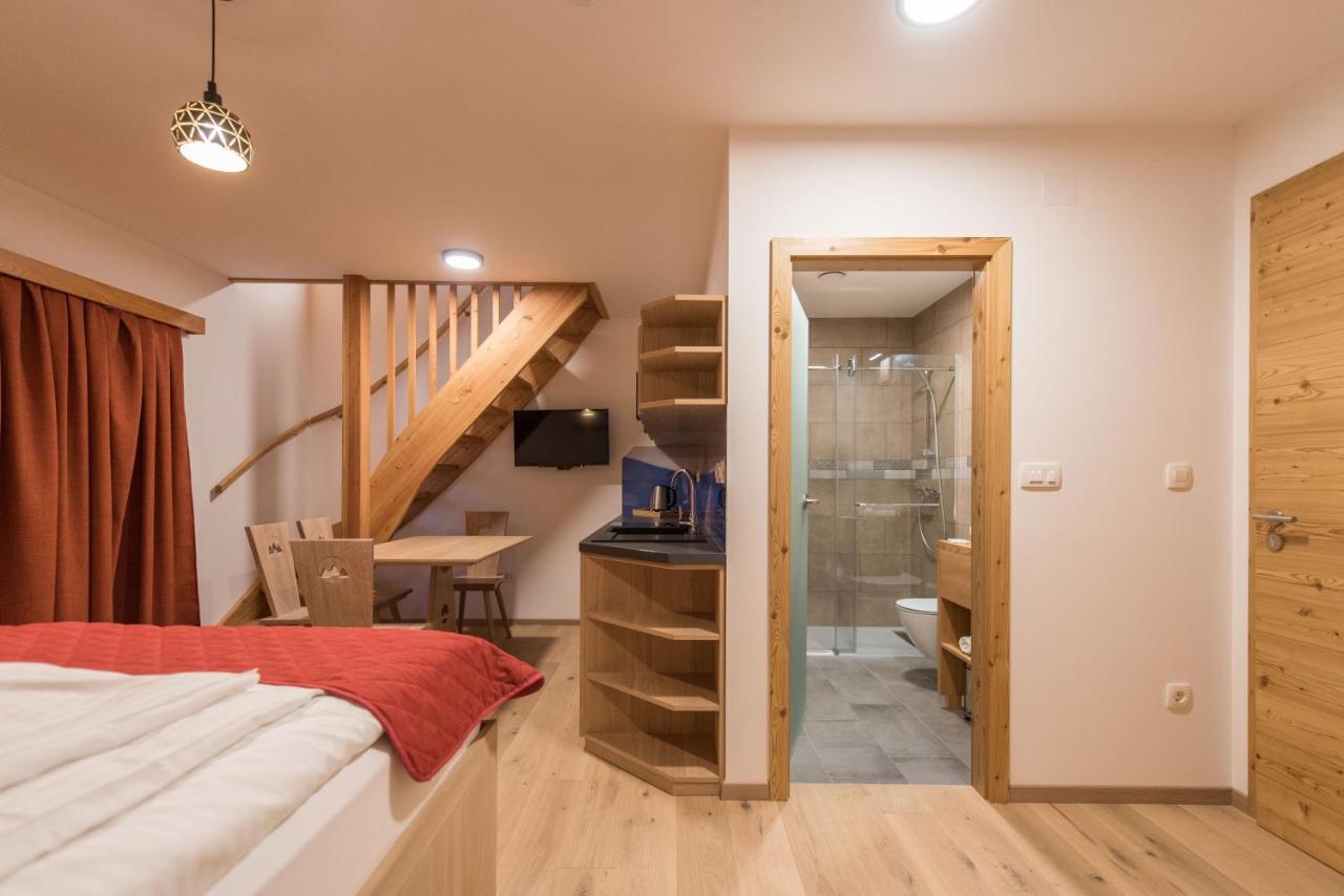 Guesthouse Lajnar Zgornja Sorica 外观 照片